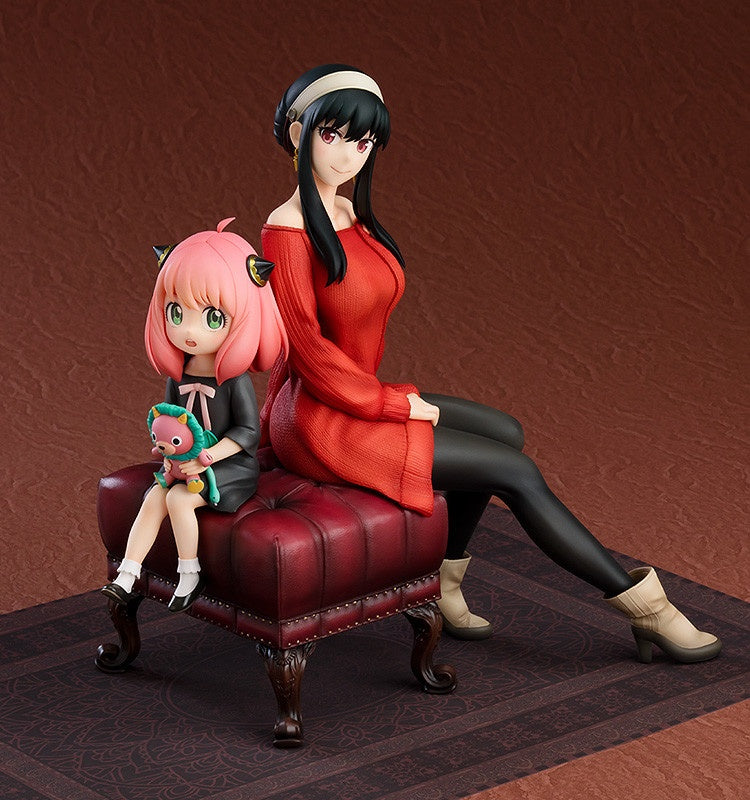 Good Smile Company 1/7 Anya and Yor Figure [Spy x Family]