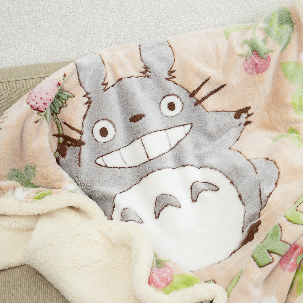 Marushin My Neighbor Totoro "I Found a Strawberry" Half Blanket