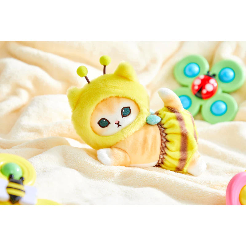 Mofusand Mofusand Crawling Hachi-Nyan Bee Plush